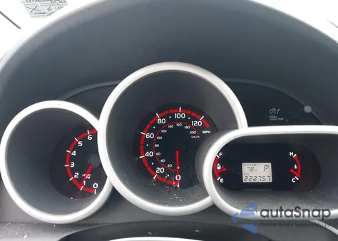 2010 Pontiac Vibe z USA, uszkodzony, nr VIN 5Y2SP6E85AZ408142